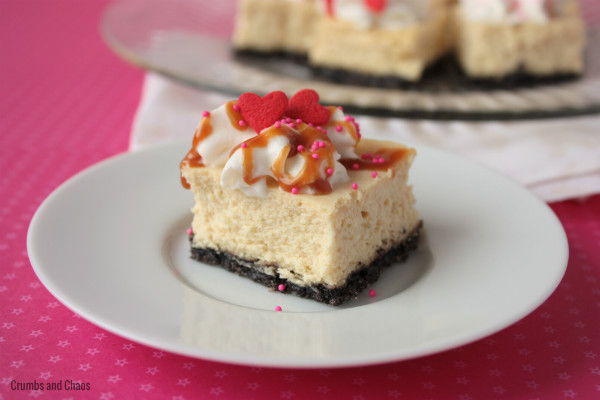 Caramel Macchiato Cheesecake Squares | Crumbs and Chaos #IDLove #cheesecake www.crumbsandchaos.dreamhosters.com