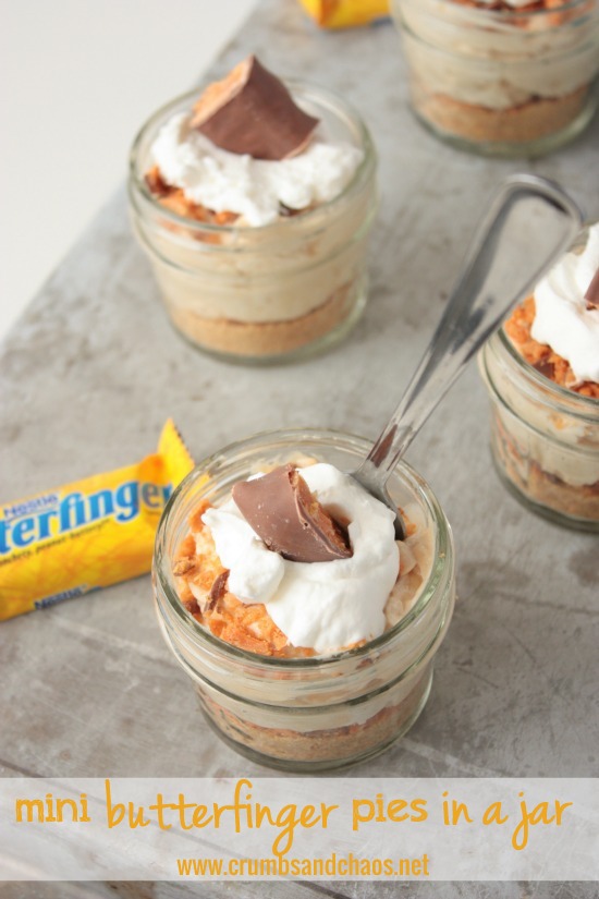 Mini Butterfinger Pies in a Jar | Crumbs and Chaos #dessert #butterfinger #pieinajar www.crumbsandchaos.dreamhosters.com