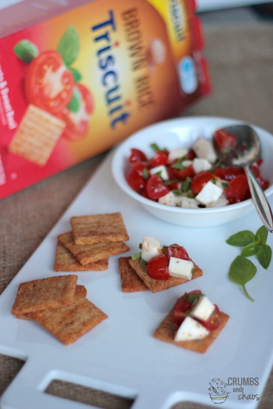 Caprese Topped Triscuit Crackers | a simple and delicious appetizer brought to you by www.crumbsandchaos.dreamhosters.com