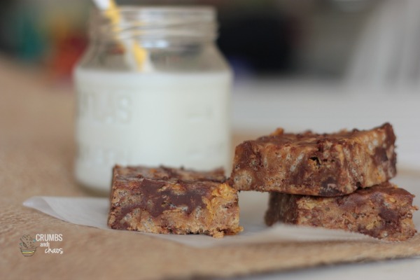 Crispy Chocolate Peanut Butter Bars | Crumbs and Chaos