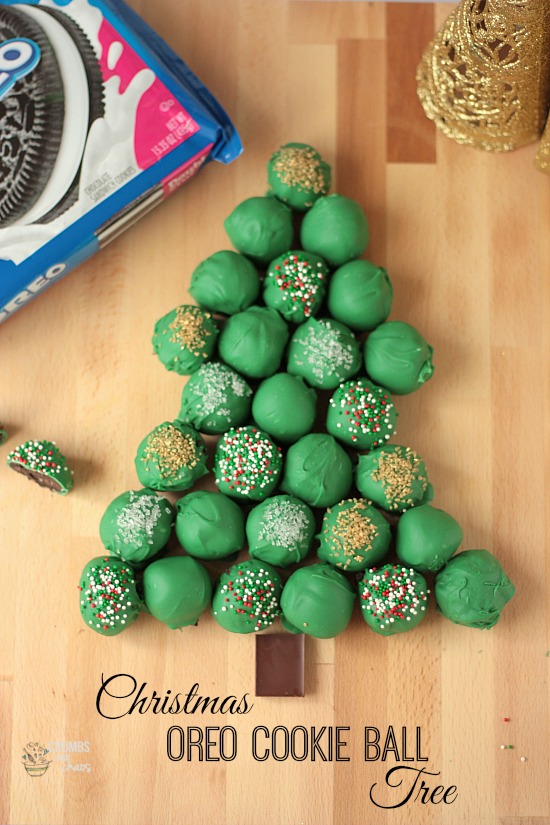 Christmas Oreo Cookie Ball Tree | Crumbs and Chaos #oreocookieballs #Christmas www.crumbsandchaos.dreamhosters.com