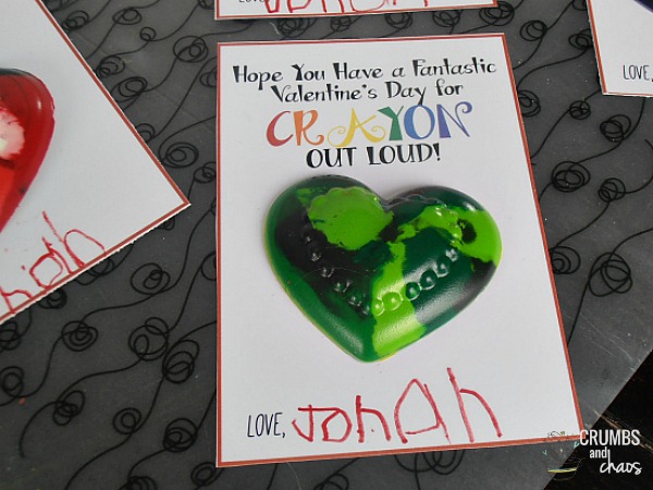 Crayon Valentines | crumbsandchaos.dreamhosters.com | #valentinesday #kids