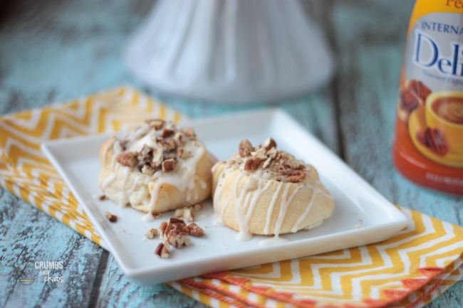 Pecan Cheesecake Rolls | Crumbs and Chaos