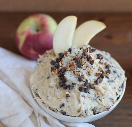 German Chocolate Apple Dip | recipe on www.crumbsandchaos.dreamhosters.com