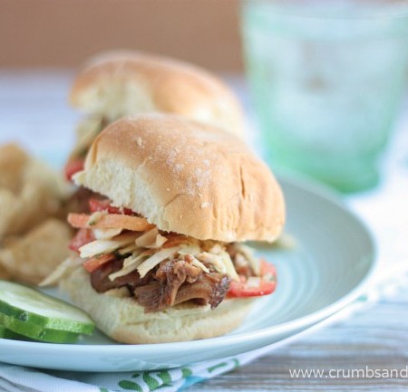 Honey Garlic Chicken Sliders with Asian Slaw | recipe on www.crumbsandchaos.dreamhosters.com