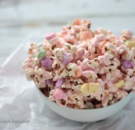 Gooey Marshmallow Popcorn | Crumbs and Chaos