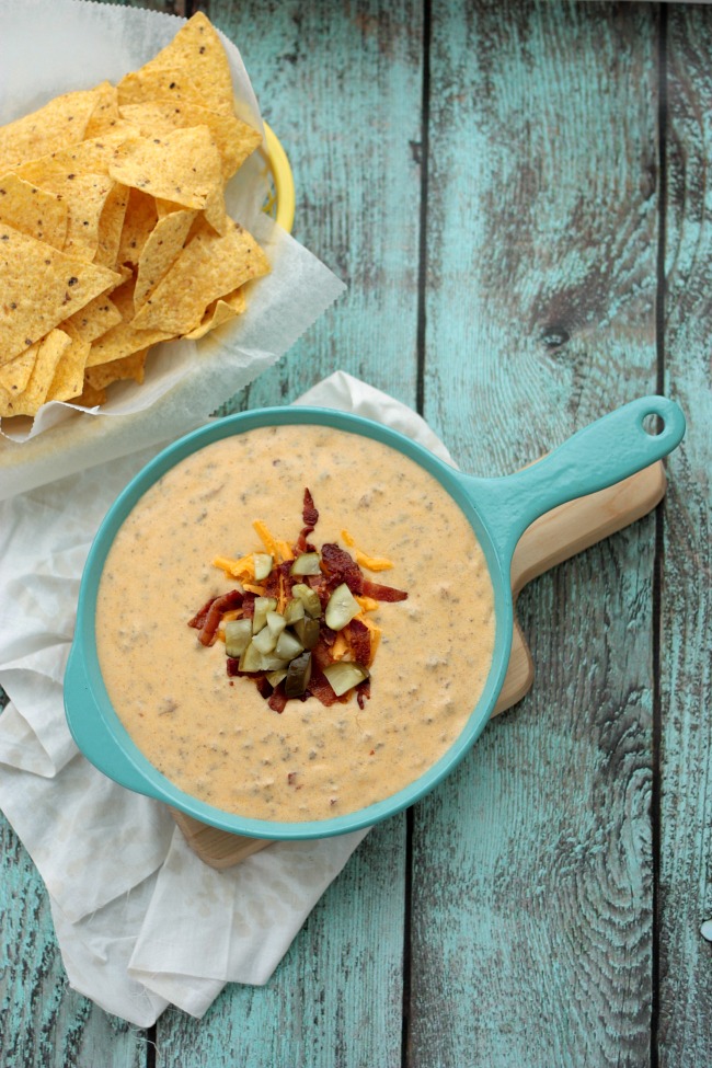 Bacon Cheeseburger Queso Dip | recipe by Crumbs and Chaos