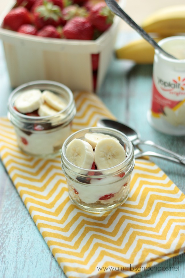 Banana Split Snack Cups | Crumbs and Chaos