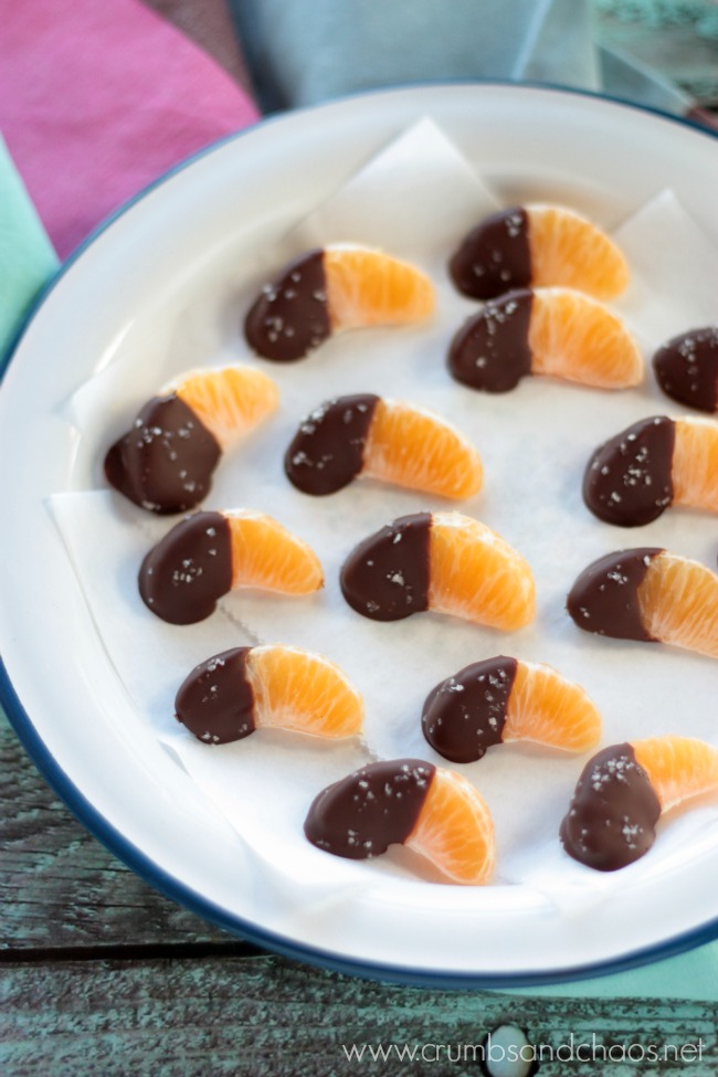 Chocolate Dipped Clementines | Crumbs and Chaos