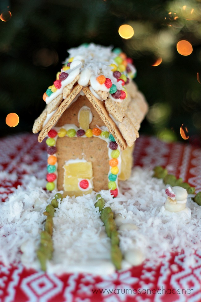 Honey Maid Holiday House | Crumbs and Chaos