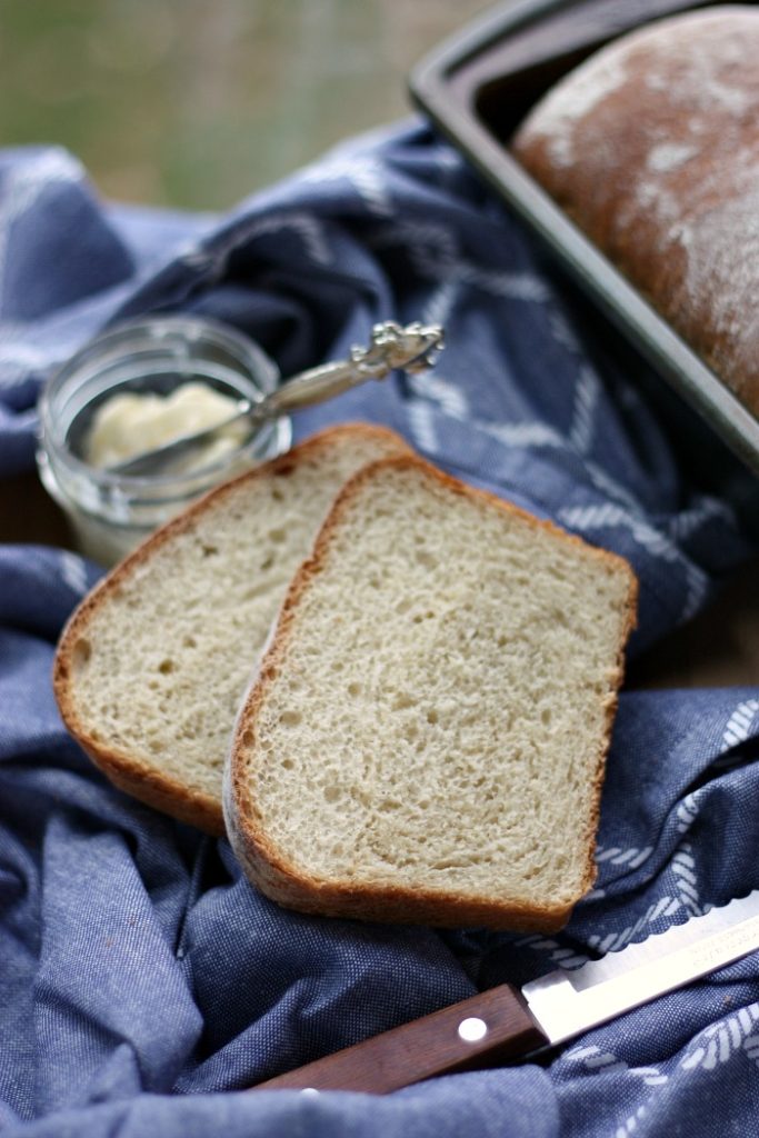 You'll love this easy homemade bread recipe! Farmhouse Bread is perfect for toasting or making sandwiches!